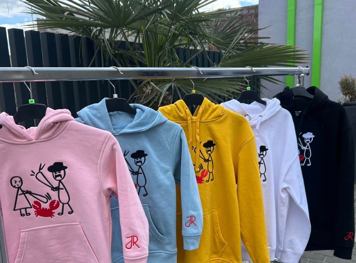 Bluza męska Charytatywna Cancer Fighters – haftowana bluza z misją ❤️ - obrazek 4